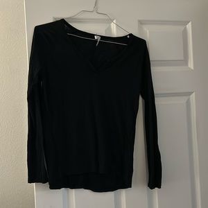 Black long sleeve v scoop neck with v slit tee